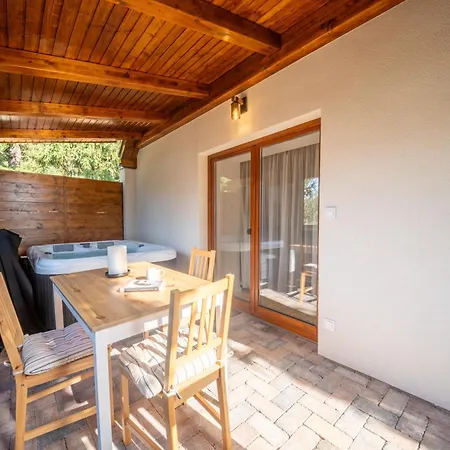 Akac 4 Holiday home *